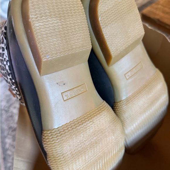 Sperry Women's Black and Leopard Print Winter Boots - Picture 3 of 5